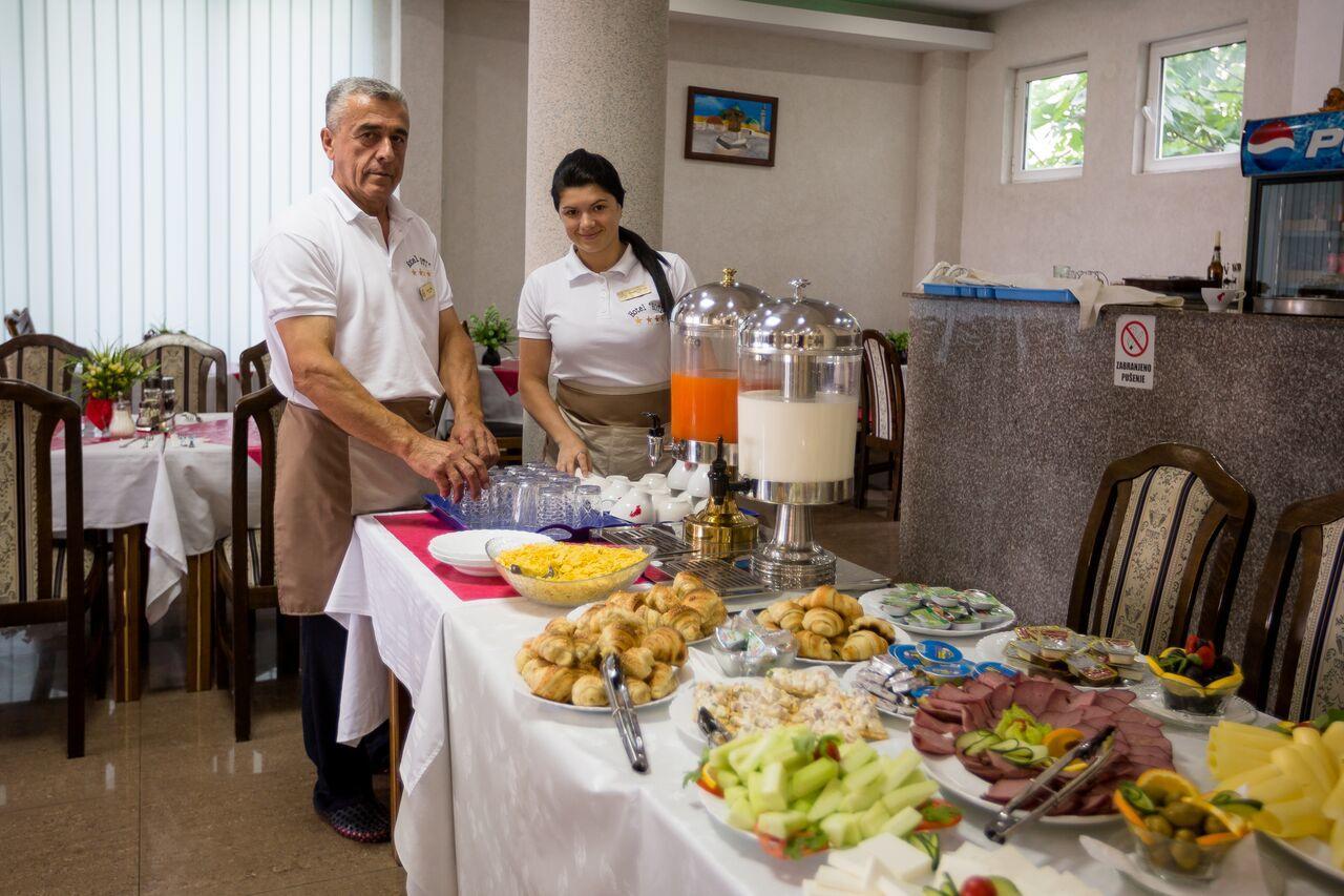 Hotel Hoti Ulcinj Kültér fotó